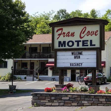 Fran Cove Motel Lake George Eksteriør bilde