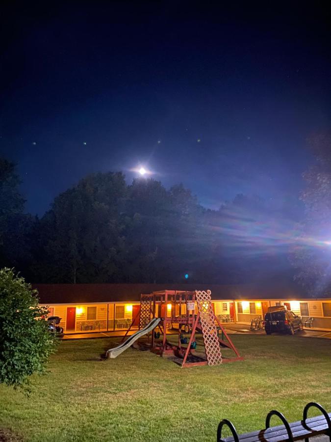 Fran Cove Motel Lake George Eksteriør bilde