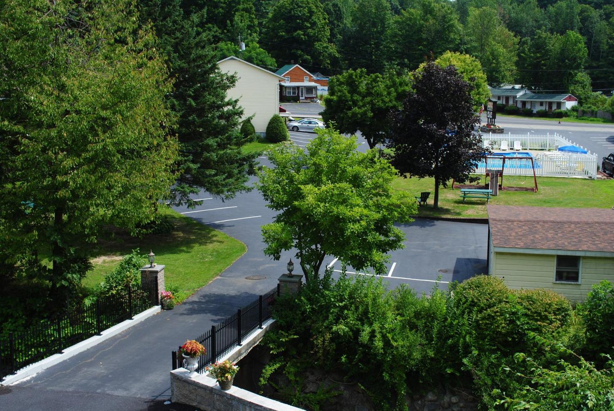 Fran Cove Motel Lake George Eksteriør bilde