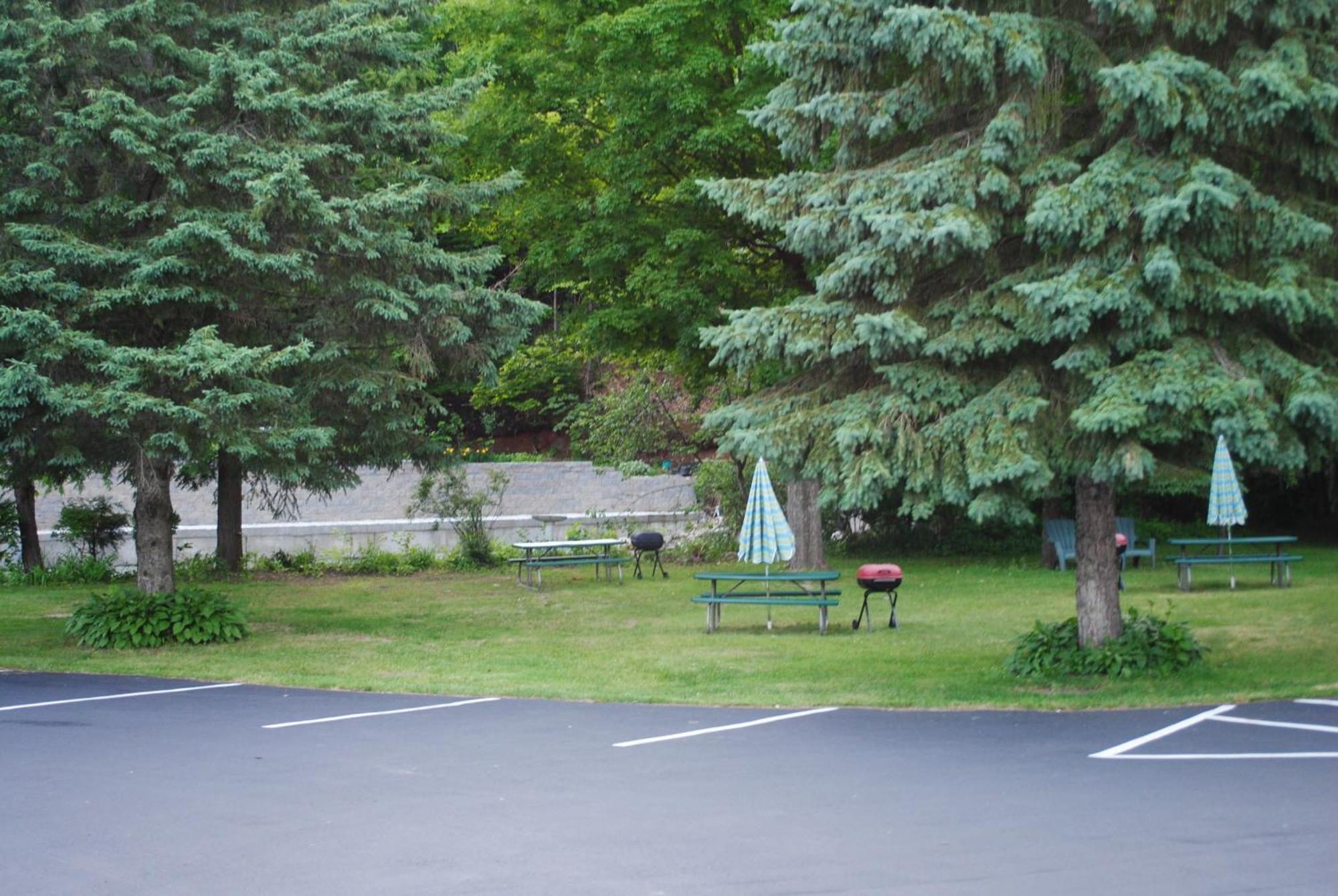 Fran Cove Motel Lake George Eksteriør bilde