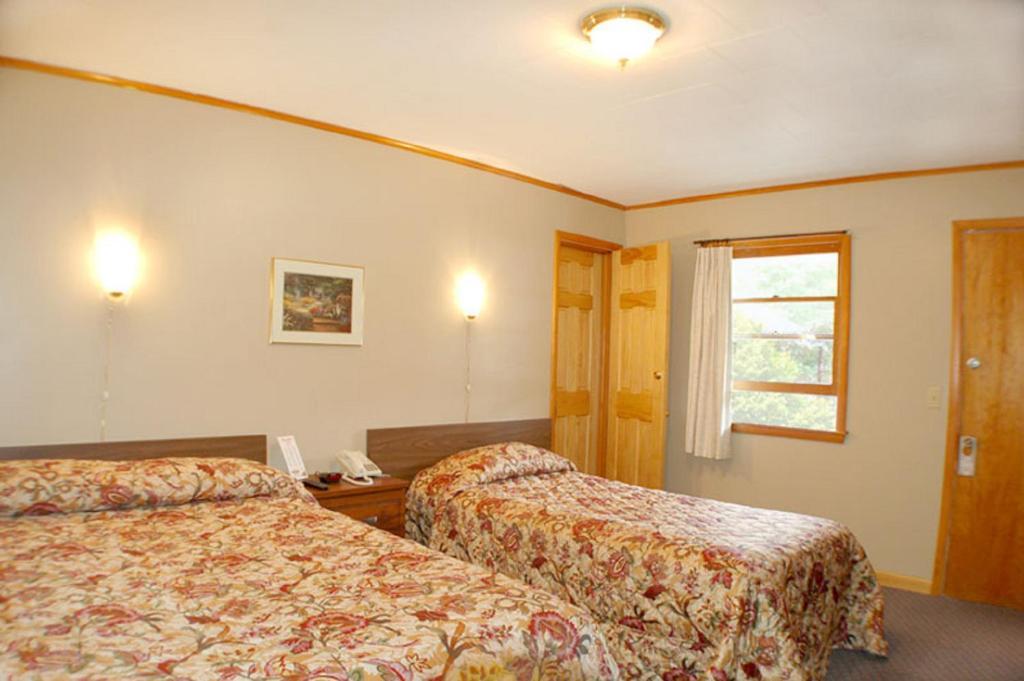 Fran Cove Motel Lake George Rom bilde